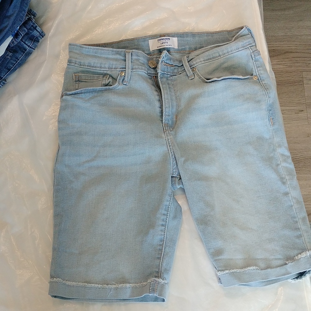 Women shorts